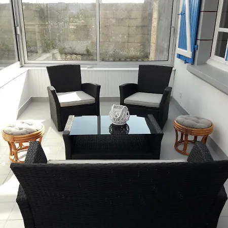Maison De Bord De à Keriec
